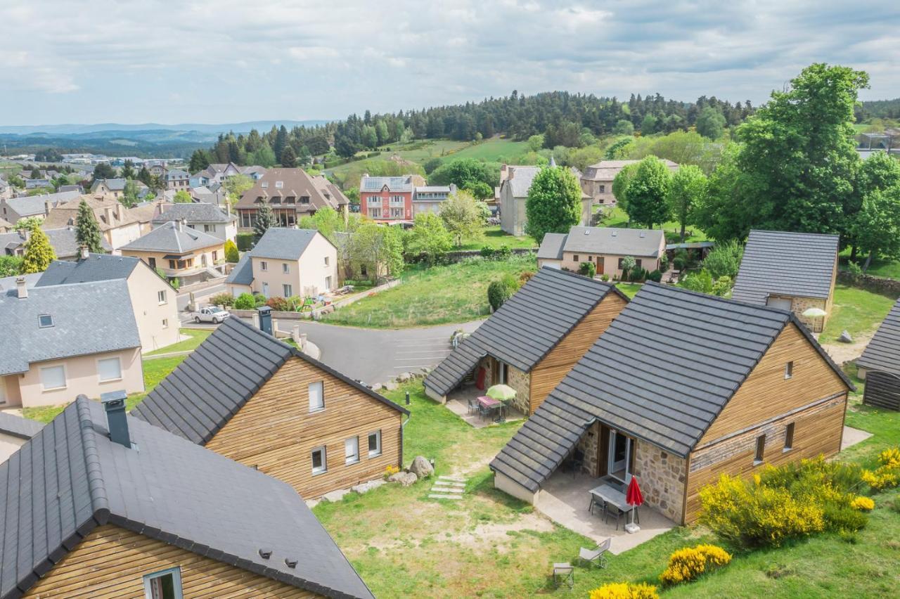 Village De Gites Les Chalets De L'Aubrac Aumont-Aubrac Dış mekan fotoğraf