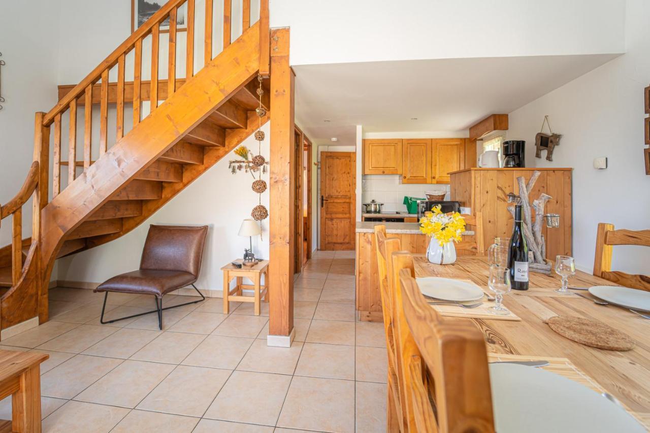 Village De Gites Les Chalets De L'Aubrac Aumont-Aubrac Dış mekan fotoğraf